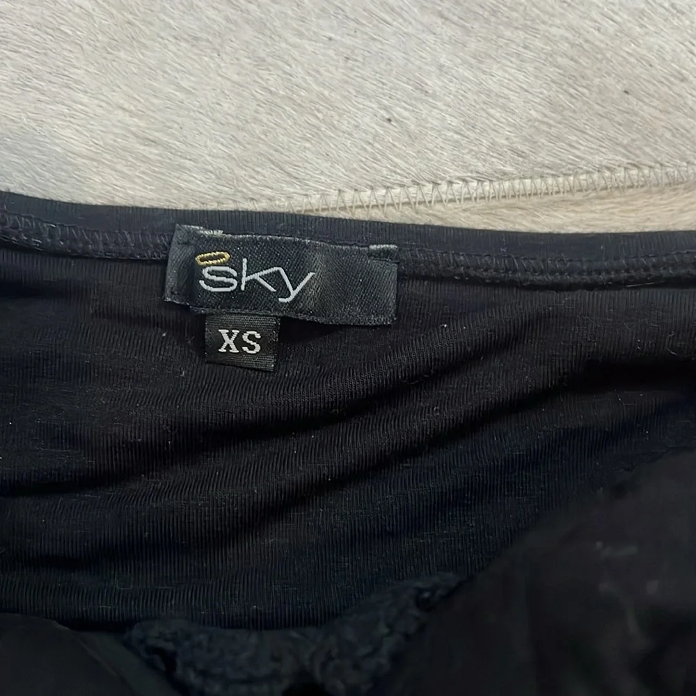 Sky Black Strapless toowith Crochet Detail - Picture 3 of 7